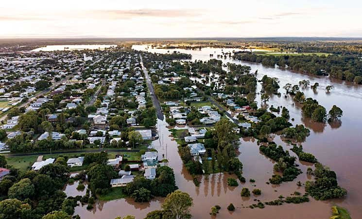 أستراليا .. إجلاء آلاف الأشخاص جراء الفيضانات في ولاية كوينزلاند