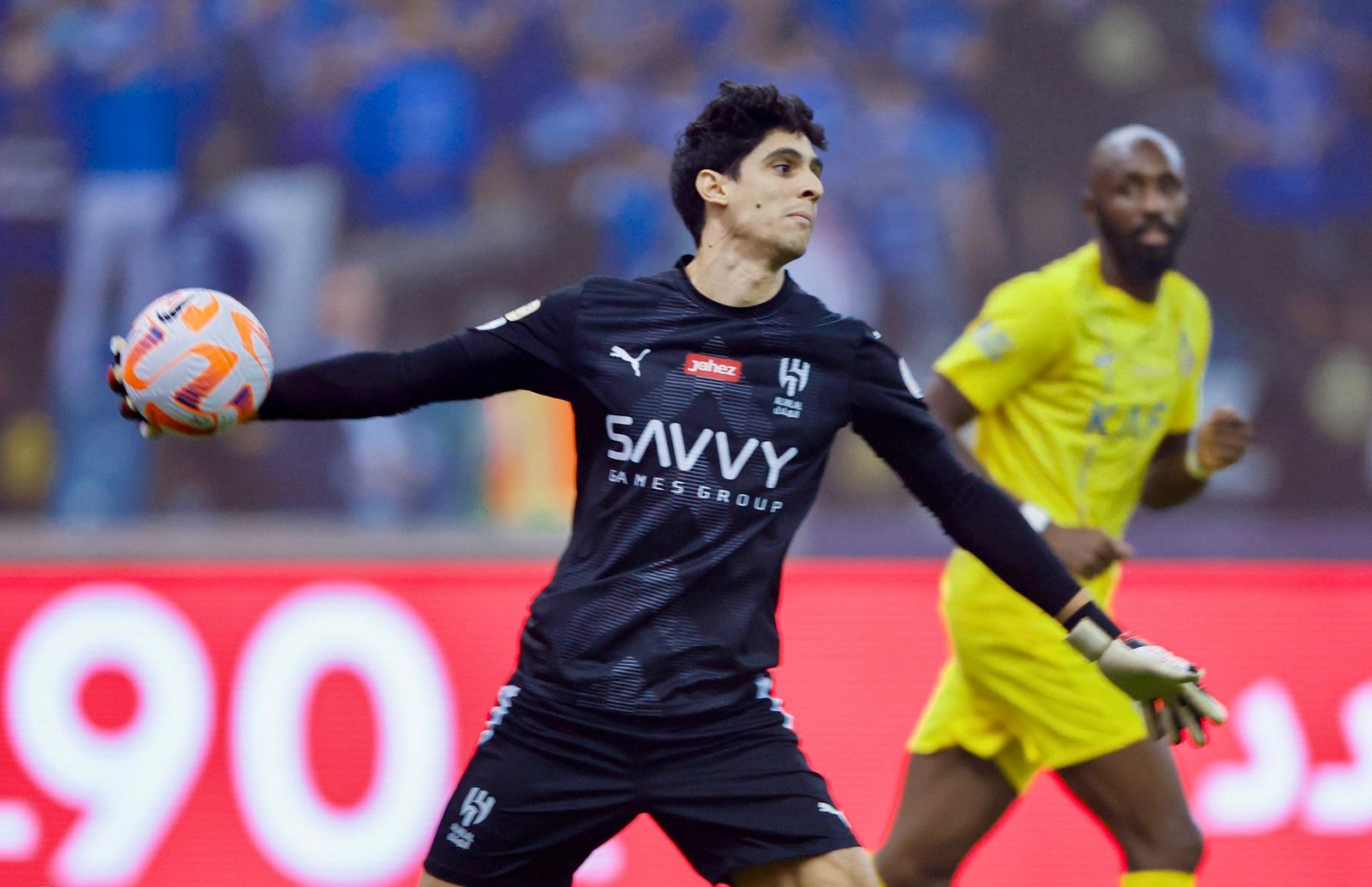 دوري روشن .. الهلال يدك شباك النصر بثلاثية تاريخية