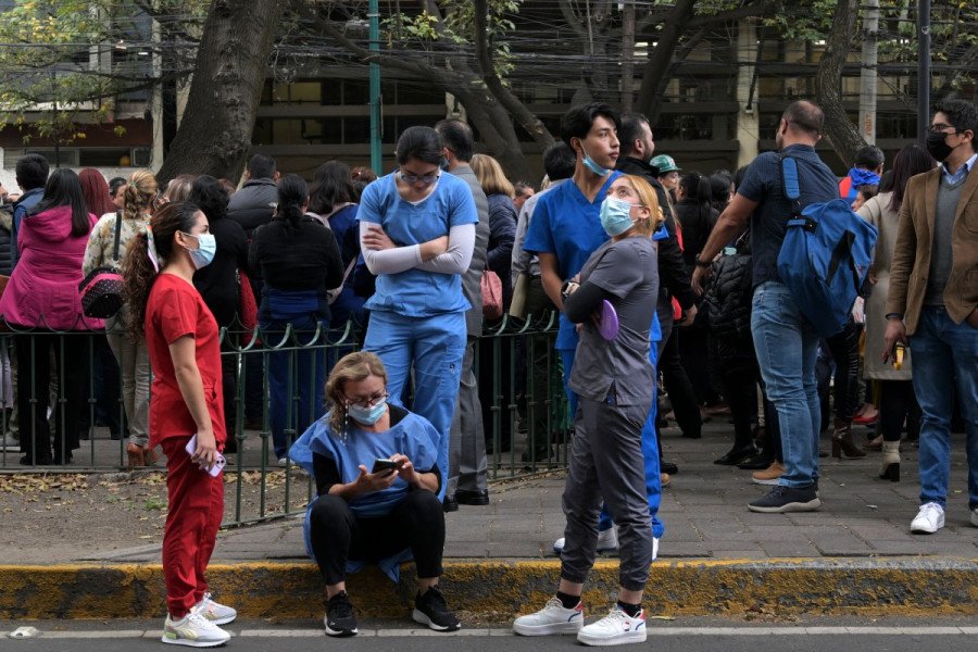 زلزال بقوة 5,8 درجات يهز وسط العاصمة المكسيكسة