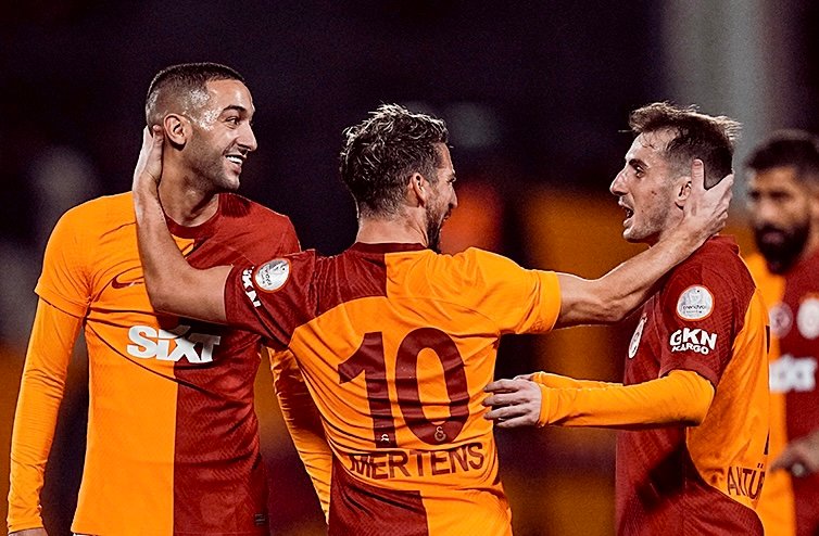 زياش يواصل تألقه مع غلطة سراي