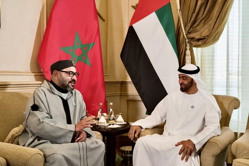 الملك يهنئ رئيس دولة الإمارات العربية المتحدة