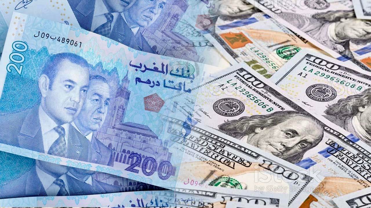 سعر الدرهم يرتفع مقابل الدولار بنسبة 0,9 في المائة