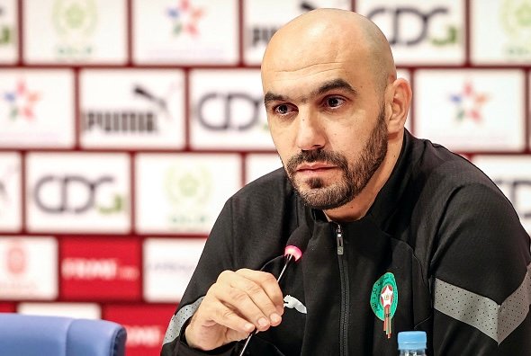 الركراكي :خاطئ من يستسهل الخصم التنزاني ..ولي علينا الفوز بمباراة الغد