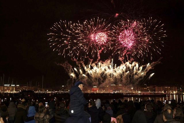 قتيل ومصابون بسبب الألعاب النارية خلال احتفالات رأس السنة بسويسرا