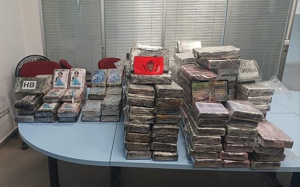 ضبط أزيد من طن ونصف من الكوكايين في عملية أمنية مغربية إسبانية