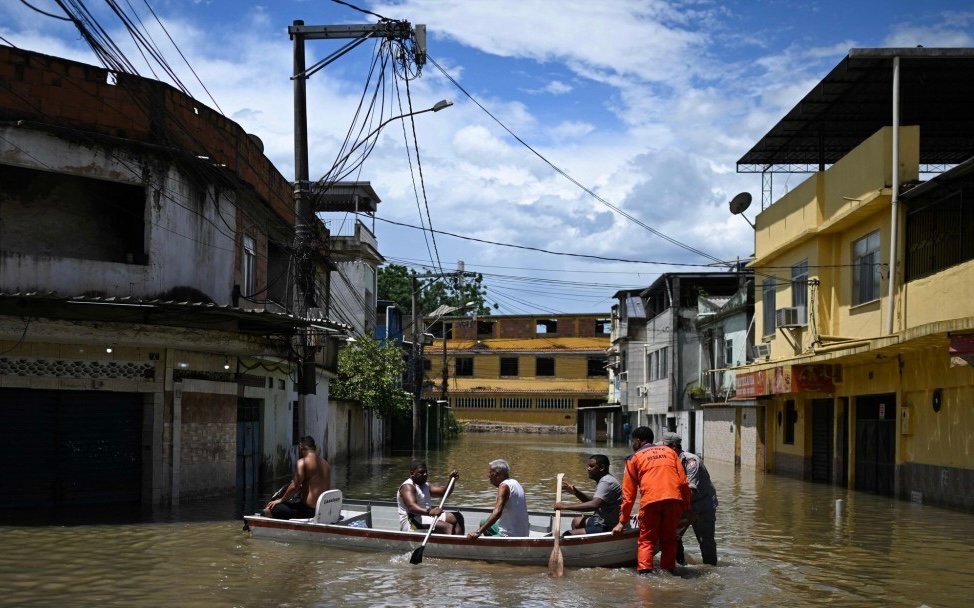 مصرع 12 شخصا بسبب فيضانات اجتاحت ريو دي جانيرو