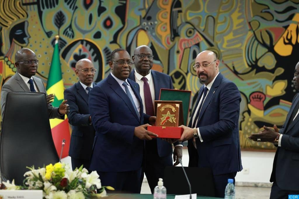 الرئيس ماكي سال يستقبل الوفد المغربي المشارك في المناظرة السنغالية المغربية حول اللامركزية