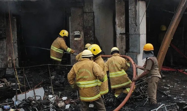 الهند: مصرع 11 شخصا على الأقل في انفجار بمصنع للألعاب النارية