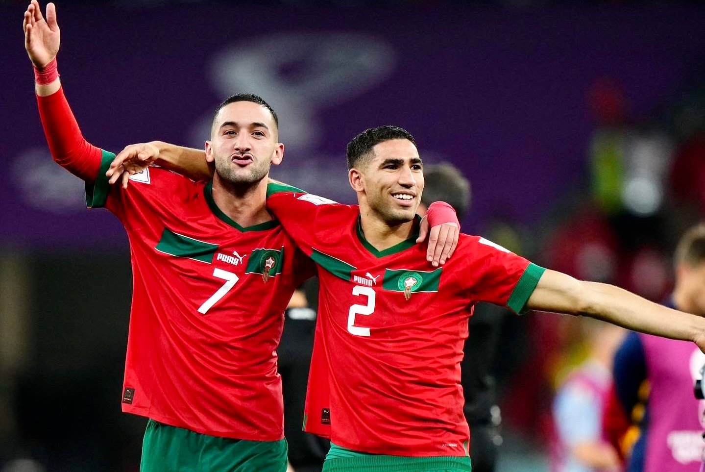 حكيمي على رأس قائمة المشاهير الـ 10 المفضلين لدى المغاربة