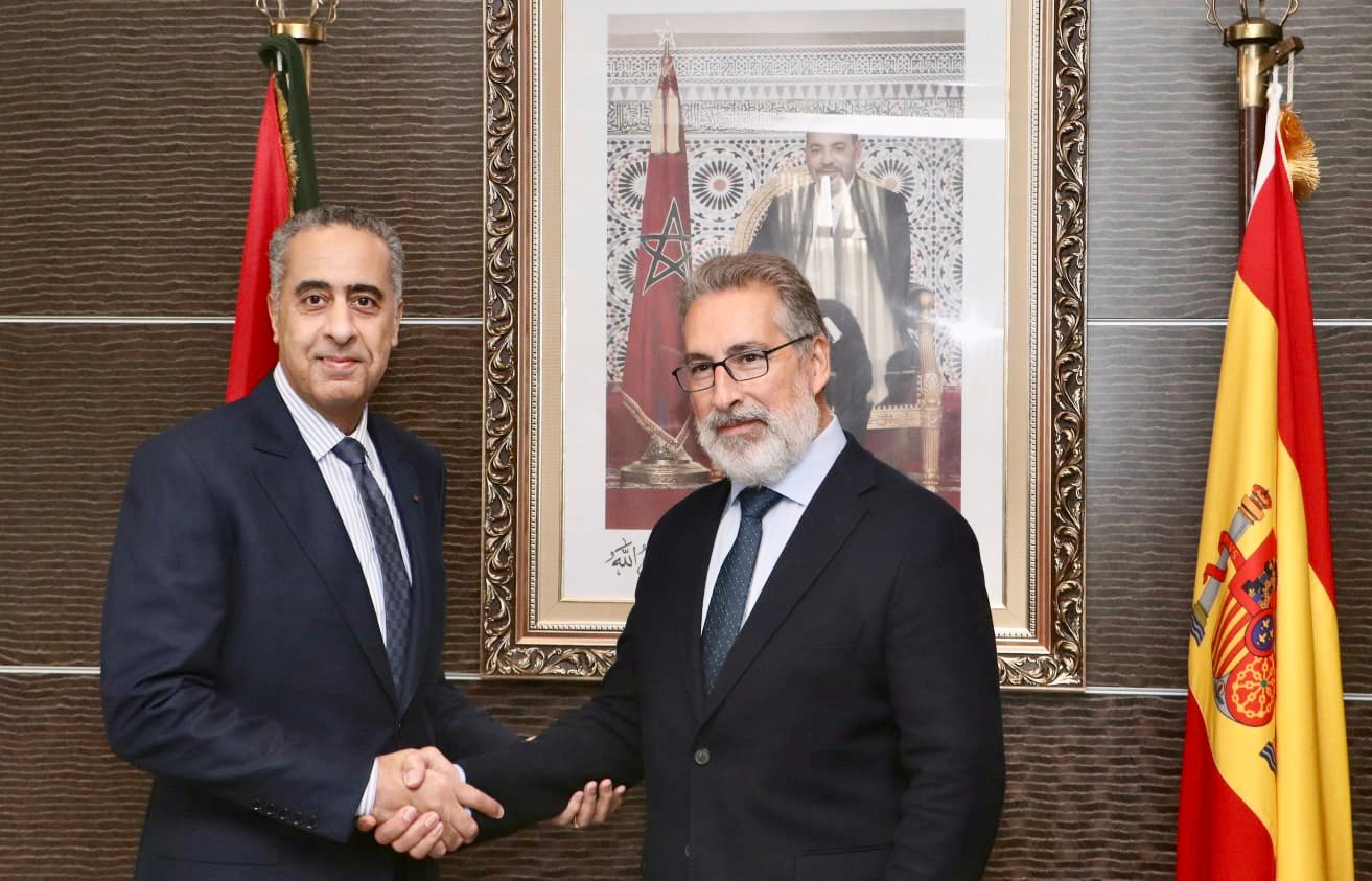 حموشي يجري مباحثات مع المفوض العام للاستعلامات بالمملكة الإسبانية