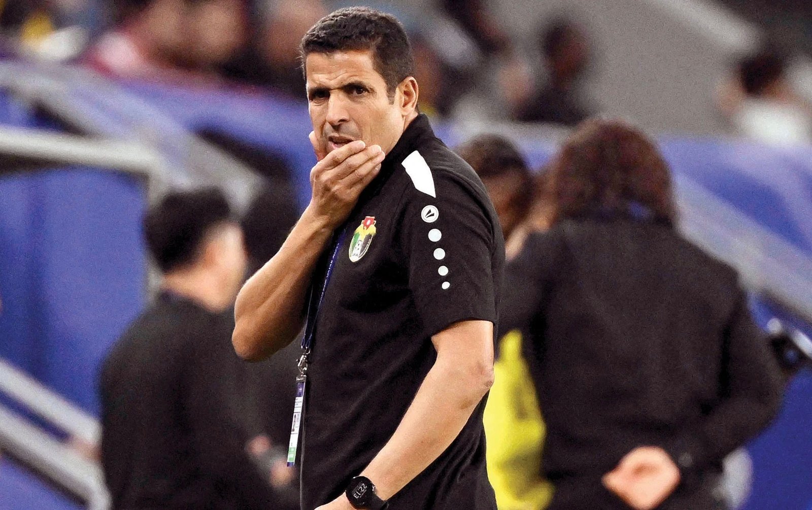 عموتة يعلن مغادرته منتخب الأردن لأسباب عائلية