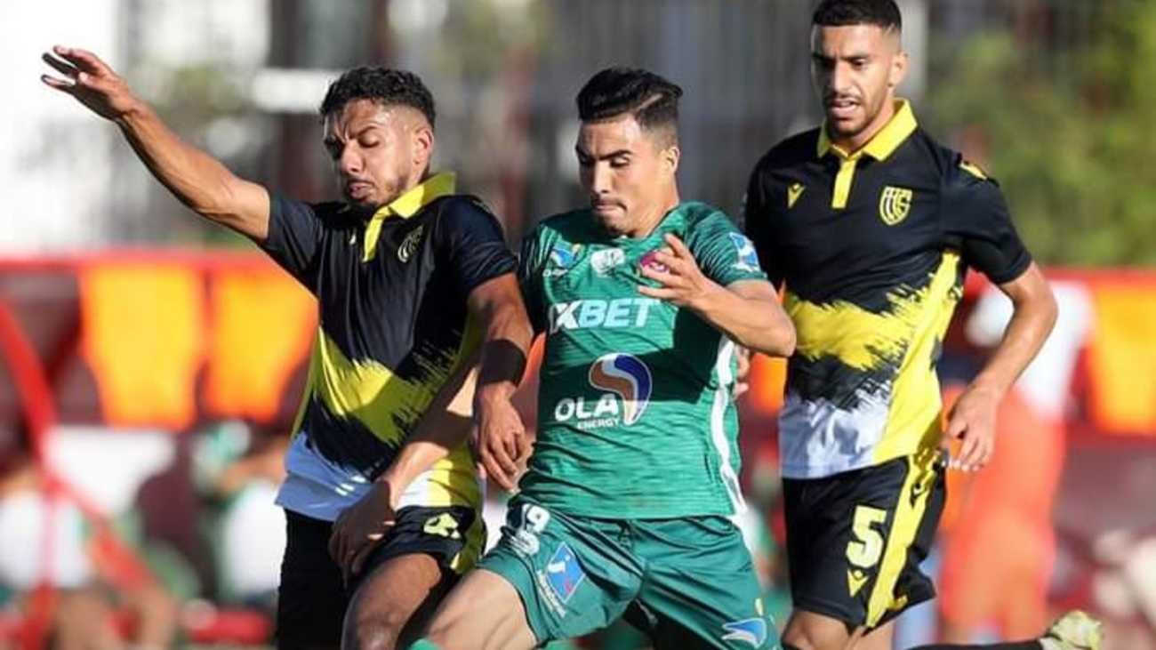 التعادل السلبي بين اتحاد تواركة والرجاء الرياضي في البطولة الاحترافية