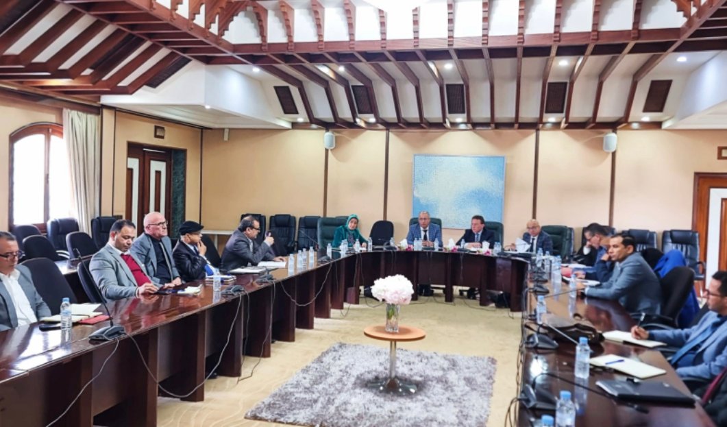 وزارة النقل تجتمع مع التمثيليات المهنية لقطاع النقل الدولي الطرقي للمسافرين