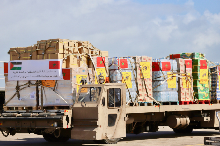 المغرب أول دولة تدخل المساعدات برا إلى غزة