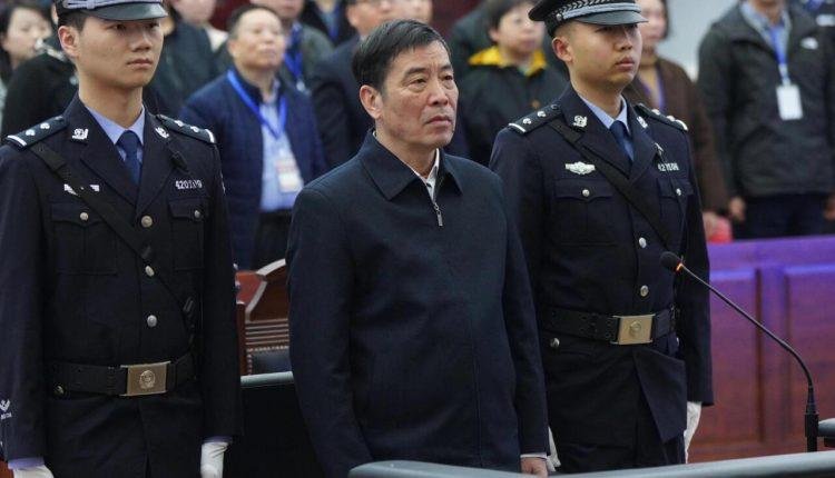 السجن مدى الحياة للرئيس السابق لاتحاد كرة القدم الصيني