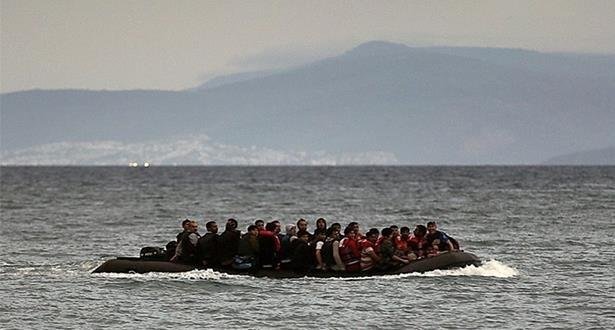 انتشال جثث مهاجرين اثنين وإنقاذ آخرين قبالة السواحل التونسية