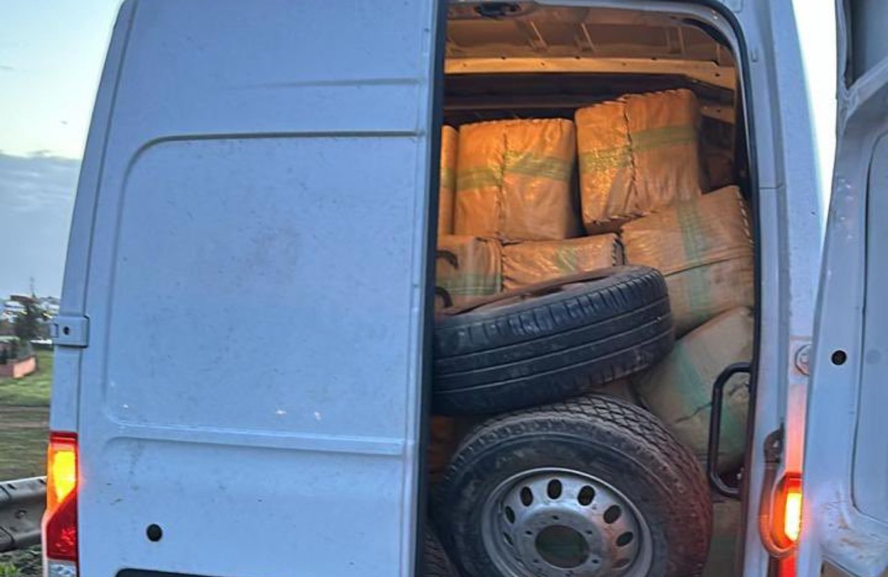 برافُو حجزوا على أطنان كبيرة ديال المُخدرات .. بُوليس كازا شدو عصابة تَتْهرب الحْشيشْ على بْرا