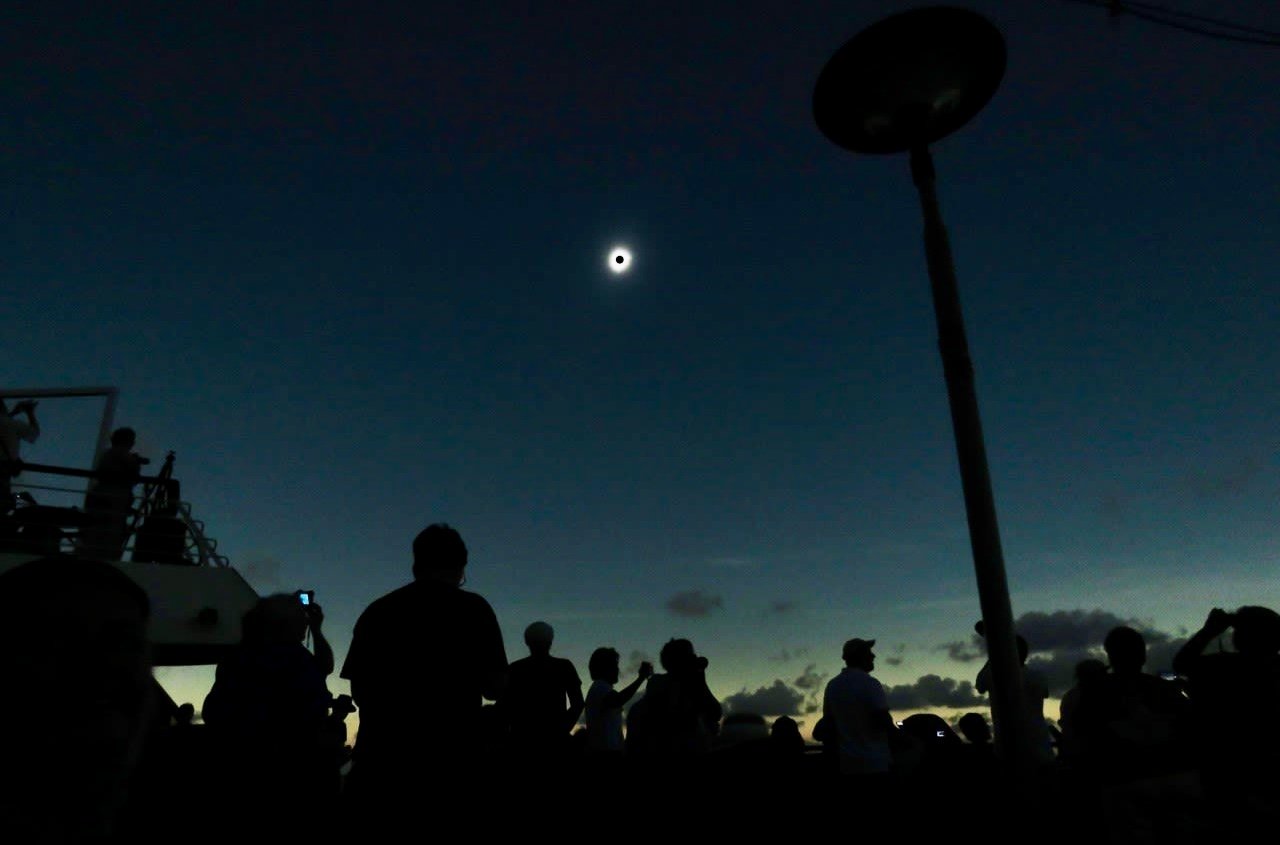 منطقة “نياغرا” الكندية تعلن حالة الطوارئ قبل كسوف كلي للشمس