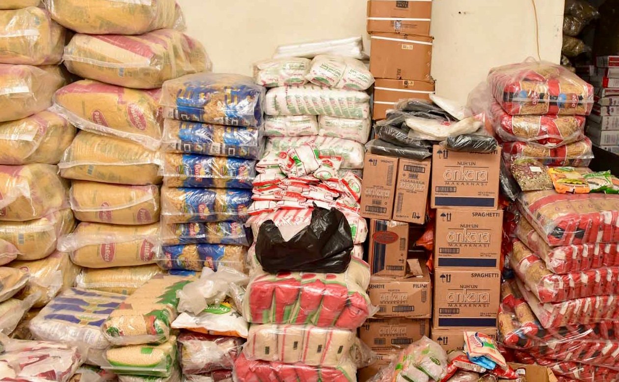 حجز أزيد من 1300 كيلوغرام من المواد الغذائية غير الصالحة للاستهلاك بسيدي بنور