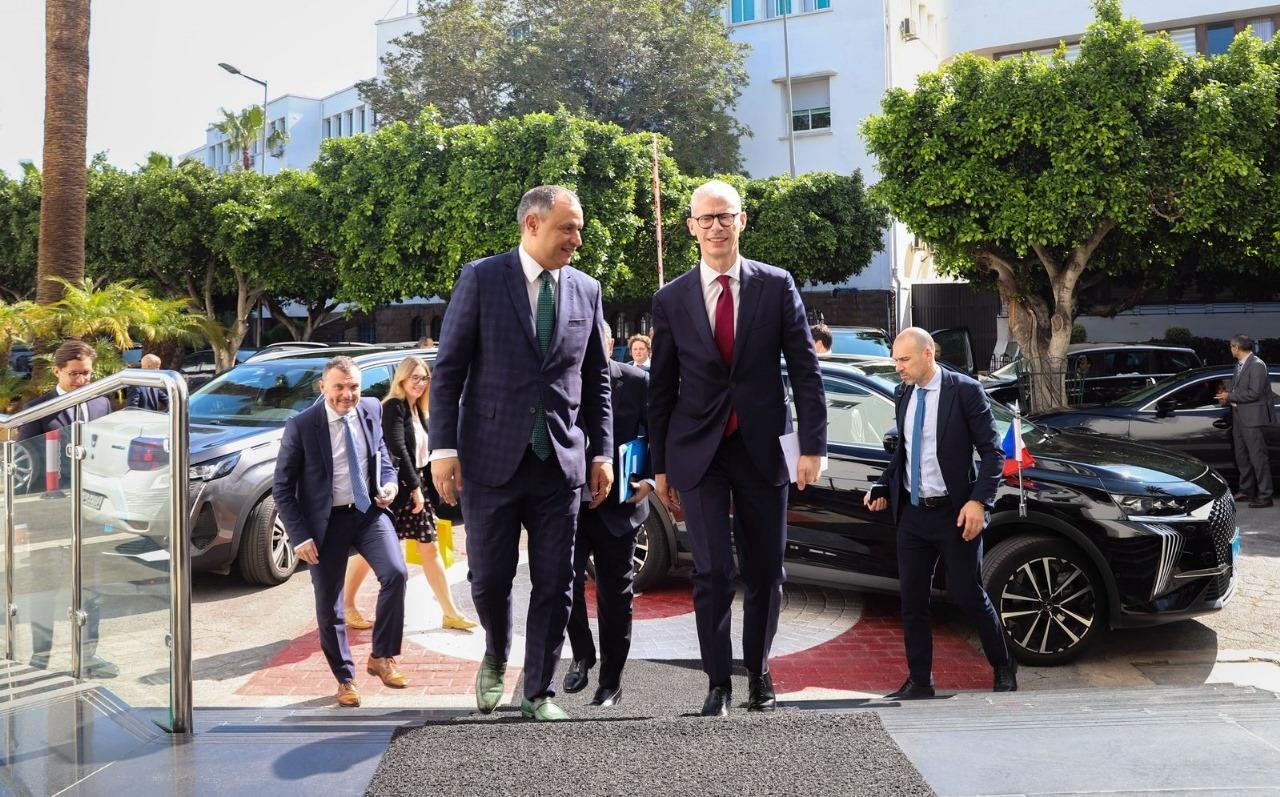 تعزيز التعاون الاقتصادي محور مباحثات مزور مع الوزير الفرنسي المكلف بالتجارة الخارجية