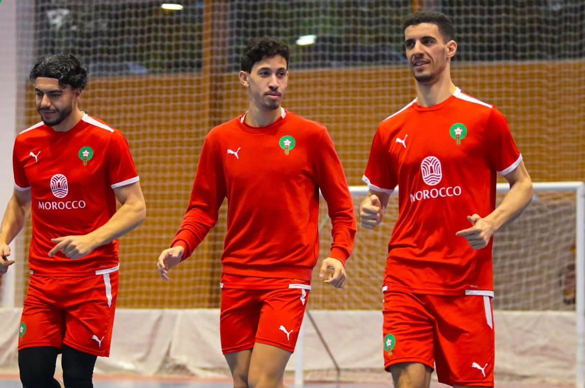 أسود الفوتسال يستعدون لمباراة ليبيا