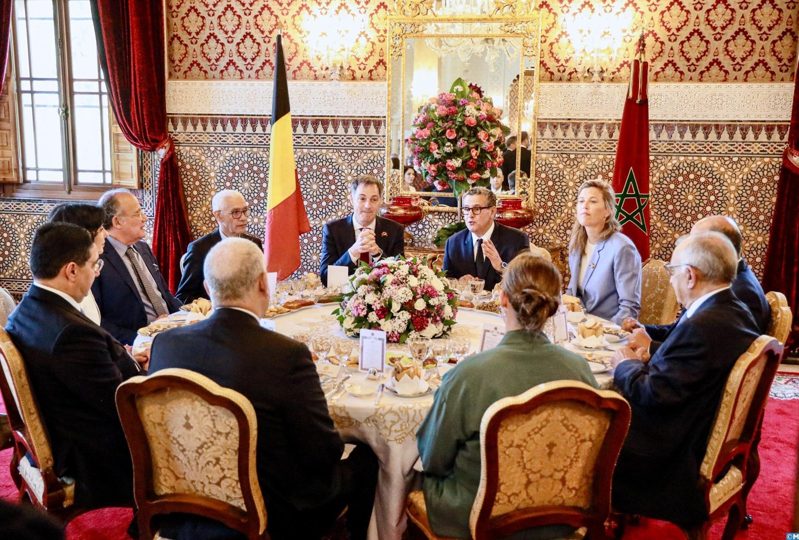 الملك يقيم مأدبة غداء على شرف الوزير الأول البلجيكي والوفد المرافق له