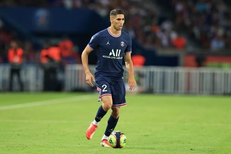 حكيمي يتوج بكأس فرنسا مع باريس سان جيرمان