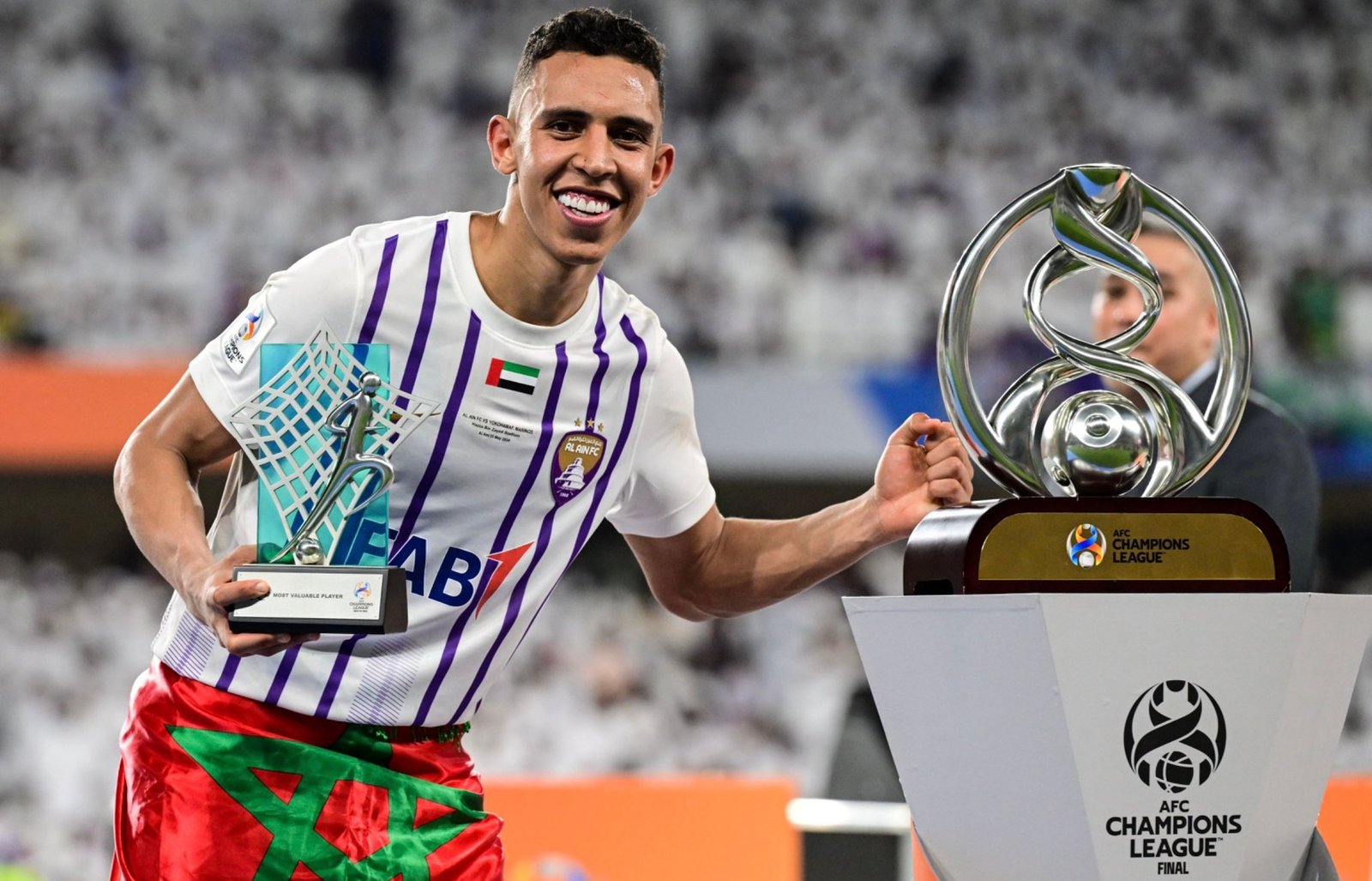 رحيمي يكشف نصيحة وليد الركراكي قبل نهائي دوري أبطال آسيا