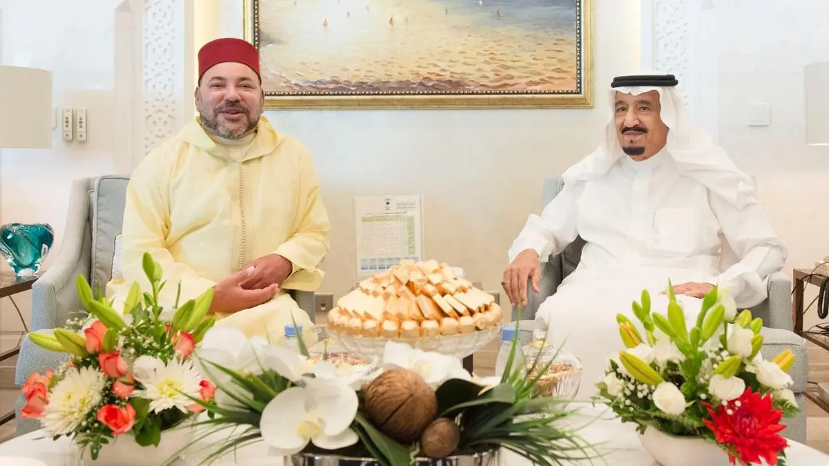 الملك يبعث برقية إلى خادم الحرمين الشريفين إثر تعرضه لوعكة صحية