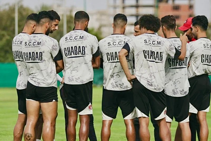 إضراب لاعبي شباب المحمدية للمطالبة بالمستحقات