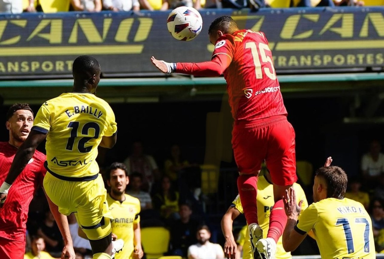 يوسف النصيري يسجل ثنائية لإشبيلية