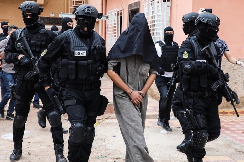 البسيج” يوقف خمسة أشخاص بشبهة مبايعة “داعش” والتخطيط لأعمال إرهـ ابـية بعدد من المدن المغربية