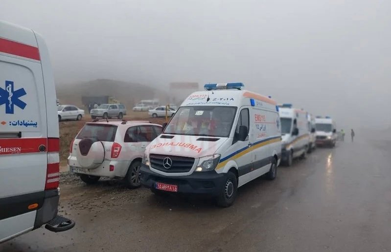 مسؤول إيراني: حياة الرئيس “في خطر”