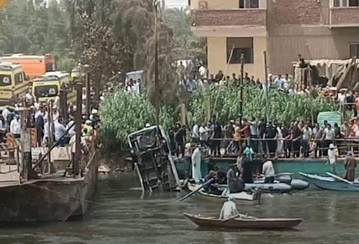 قتلى وجرحى في مصر إثر سقوط حافلة ركاب في النيل