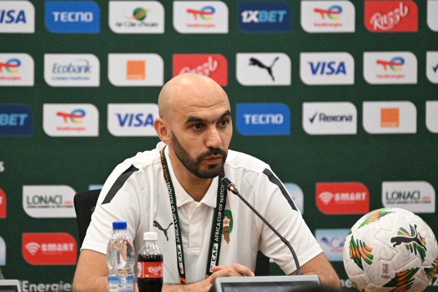 الركراكي يعقد ندوة صحفية يوم الخميس القادم