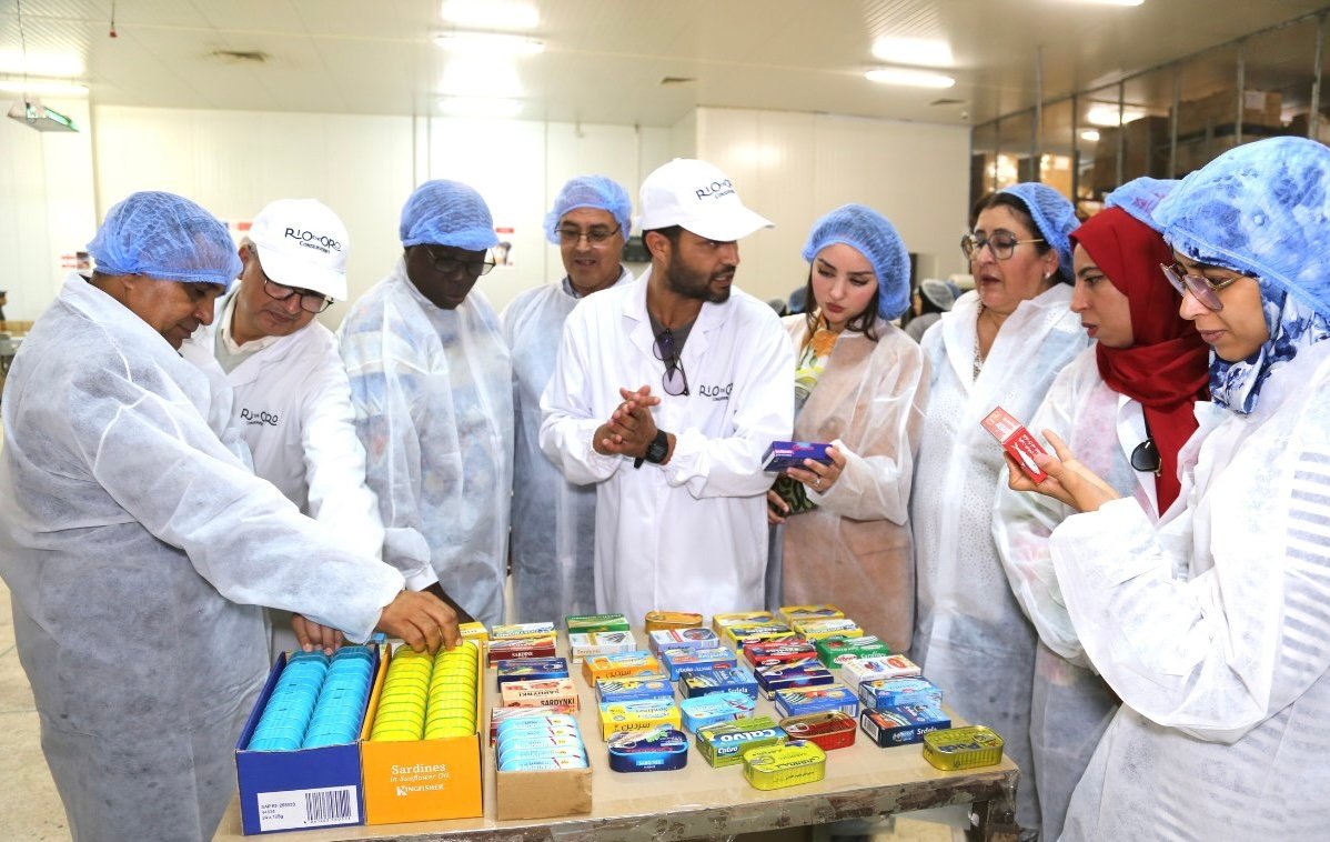 وفد ليبيري يطلع على التجربة المغربية في قطاع الصيد البحري بالداخلة