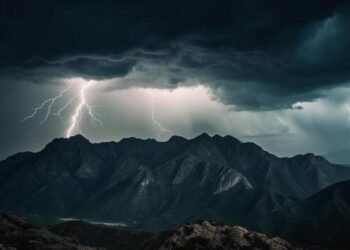 الشرطة النمساوية تعلن مقتل شاب بصاعقة في جبال الألب