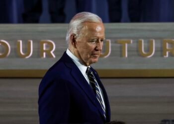 البيت الأبيض يدافع عن صحة بايدن