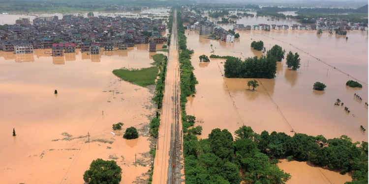 ارتفاع حصيلة ضحايا الفيضانات جنوب غرب الصين