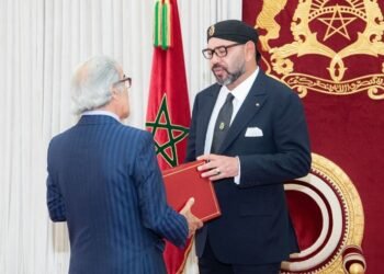 الملك محمد السادس يستقبل والي بنك المغرب