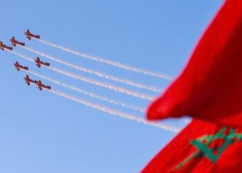 عيد العرش .. القوات المسلحة الملكية تنظم عروضا جوية وقفزات استعراضية