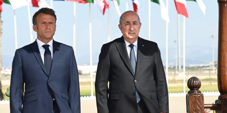 الجزائر تعلن سحب سفيرها لدى فرنسا