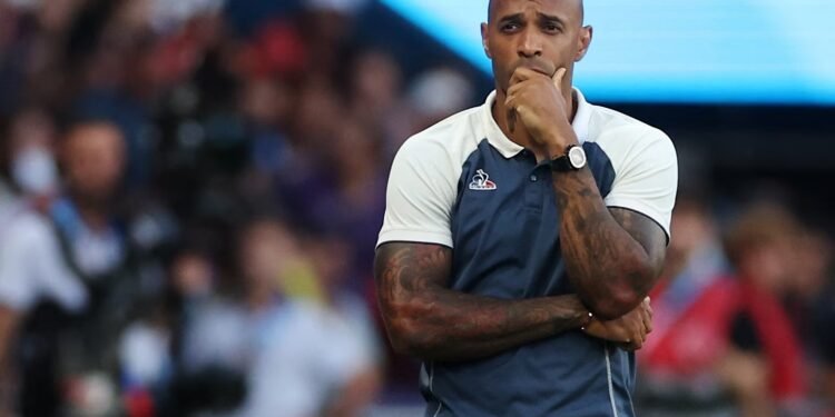 بشكل مفاجئ .. هنري يترك المنتخب الأولمبي الفرنسي