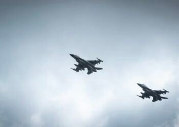 أوكرانيا تتبنى هجوما على قاعدة جوية روسية