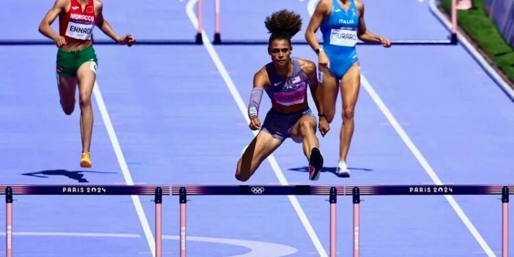 أولمبياد باريس.. العداءة نورا النادي تعبر إلى نصف نهائي 400 حواجز