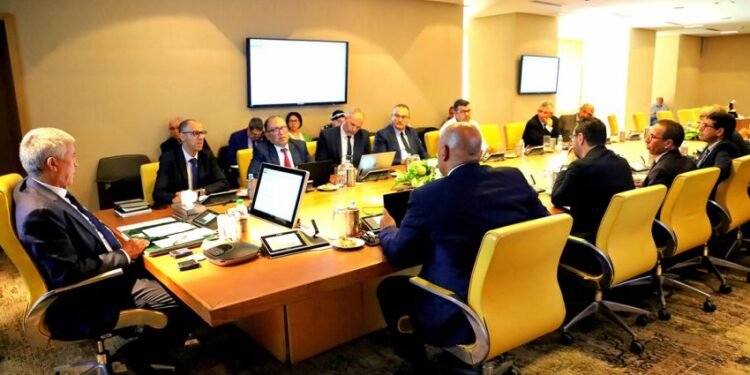 صديقي يجتمع بالمهنيين للحفاظ على سلسلتي اللحوم الحمراء والحليب وتعزيز السيادة الغذائية