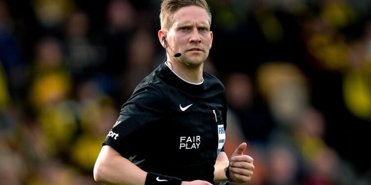 حكم من النرويج يقود مباراة المغرب ومصر