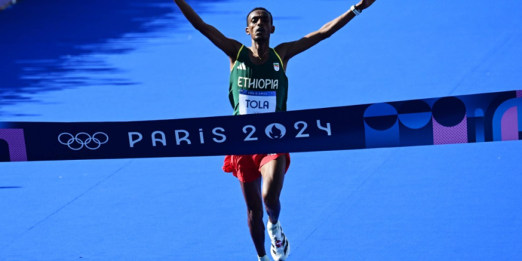 أولمبياد باريس .. الإثيوبي تاميرات تولا يحرز ذهبية الماراثون