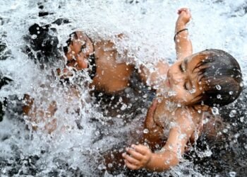 تزايد درجات الحرارة يهدد حياة 466 مليون طفل عبر العالم