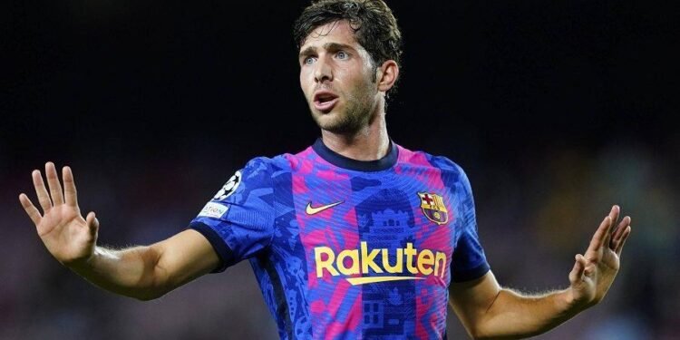 سيرجي روبرتو يغادر برشلونة